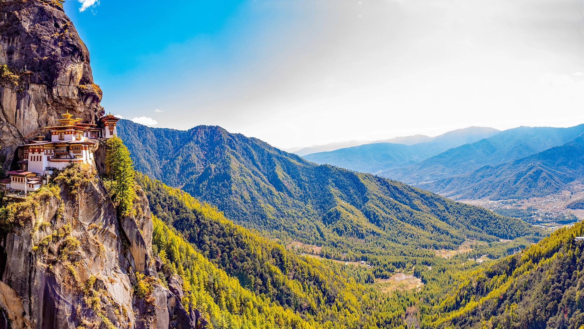 Breathtaking Himalayan landscape of Bhutan with traditional dzong